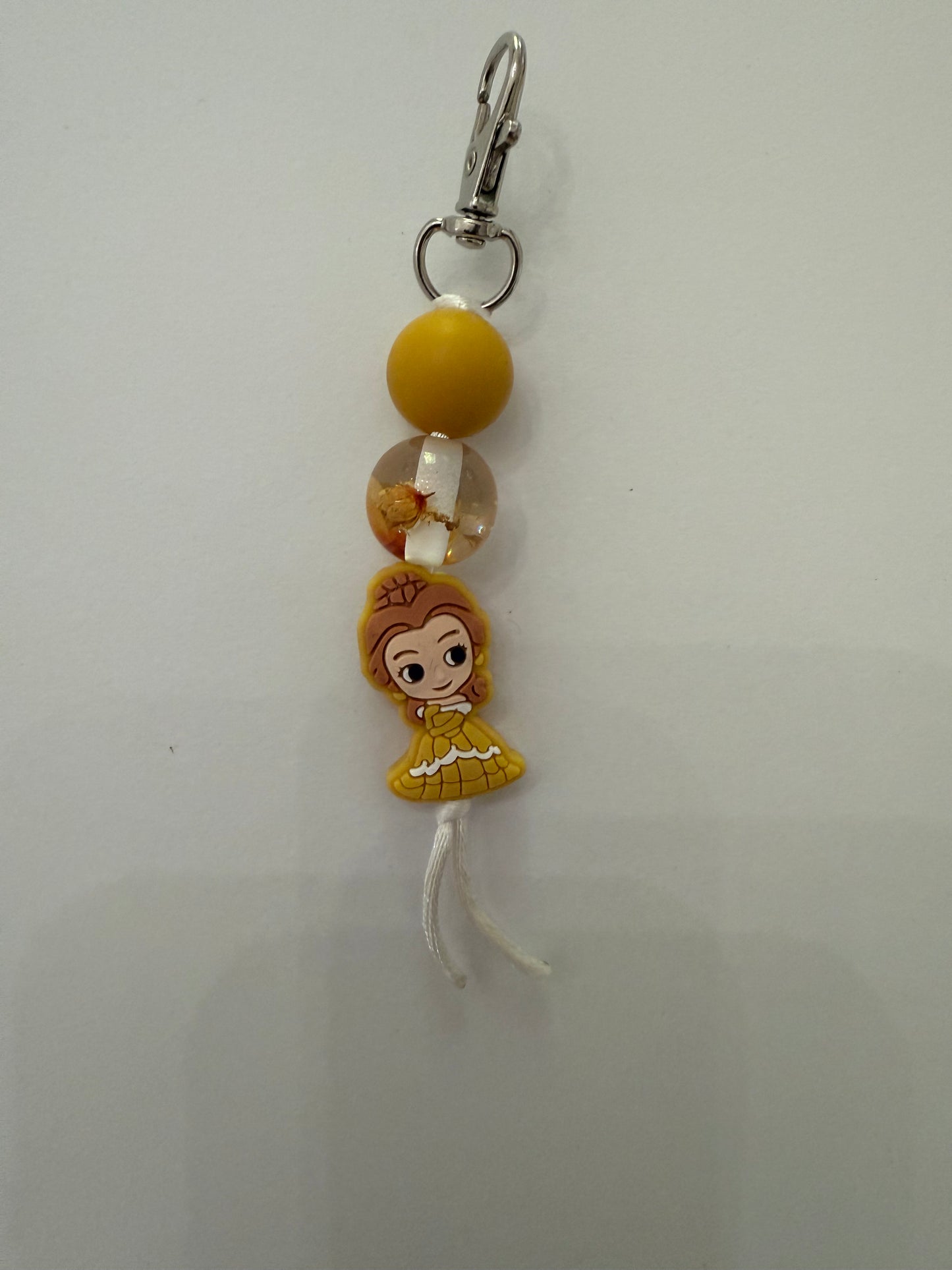 Zipper pulls